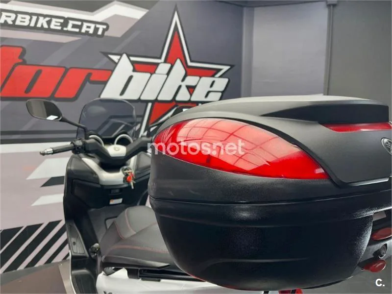 Yamaha XMAX 250 – Vista 11