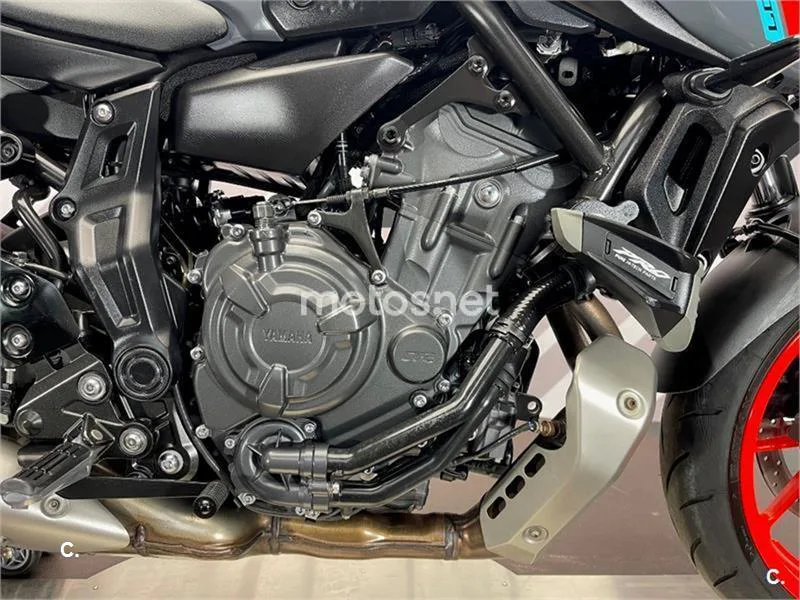 Yamaha MT-07 – Vista 12