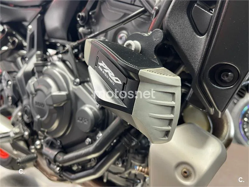 Yamaha MT-07 – Vista 15