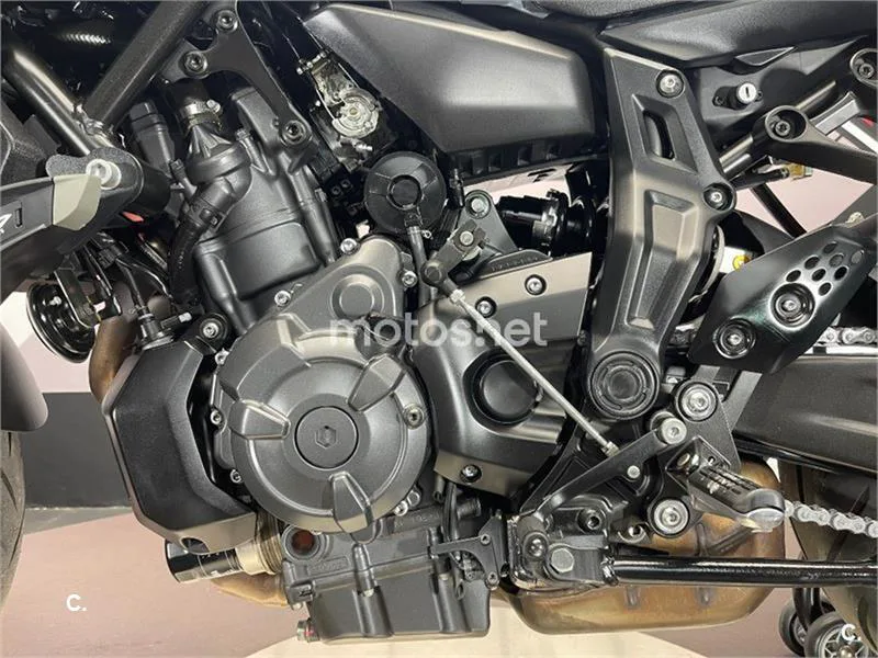 Yamaha MT-07 – Vista 18