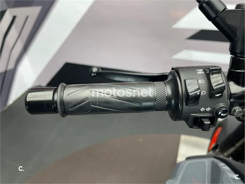 Yamaha MT-07 – Vista 9