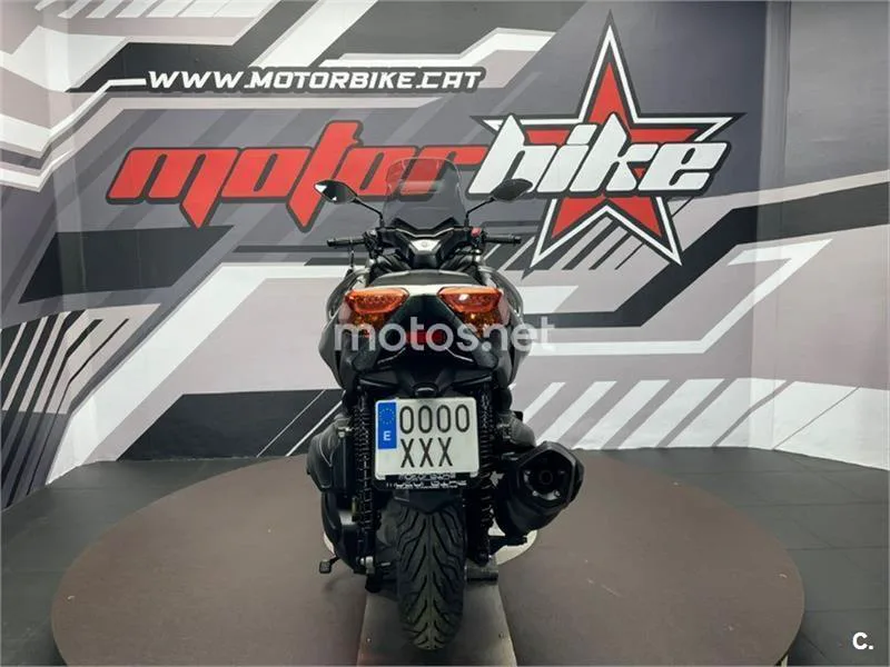 Yamaha XMAX 400 – Vista 4