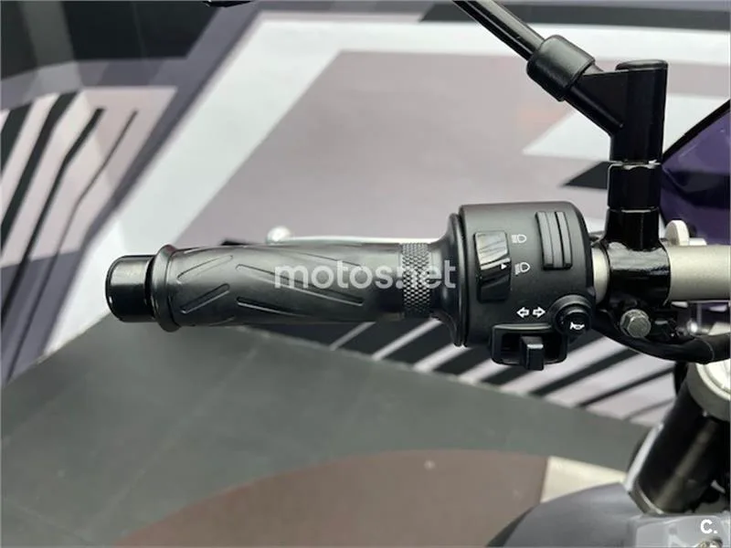 Yamaha MT-07 – Vista 8