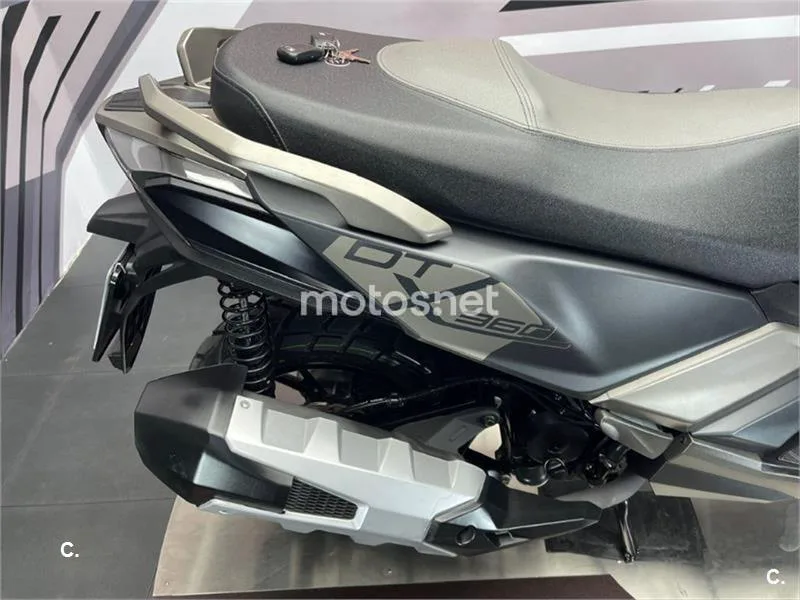 Kymco DTX 350 – Vista 18