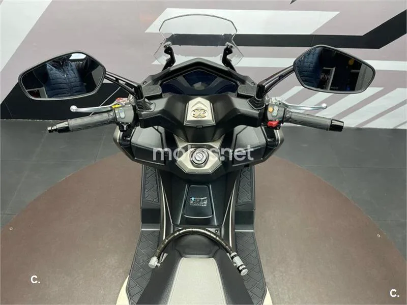 Kymco DTX 350 – Vista 6
