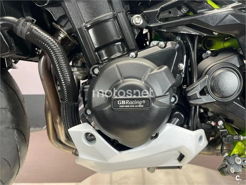Kawasaki Z900 – Vista 11