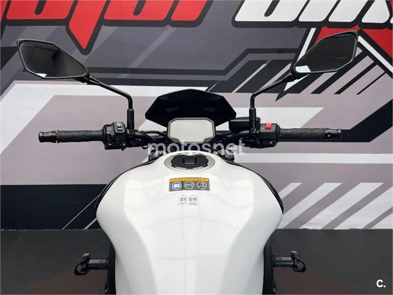 Kawasaki Z900 – Vista 7