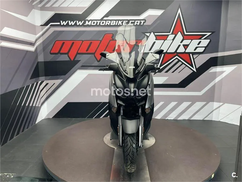 Yamaha XMAX 400 – Vista 3
