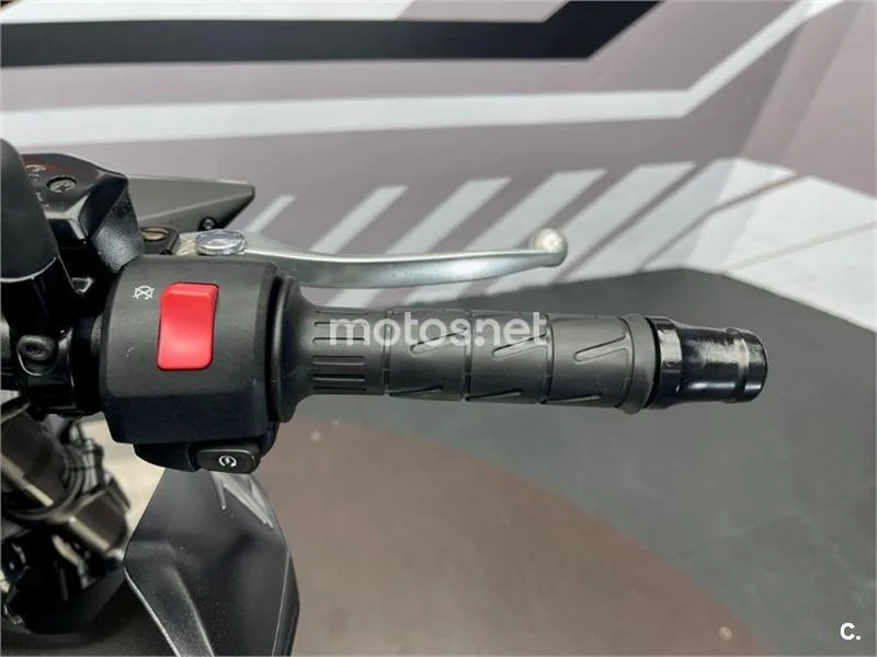 Kawasaki Z900 – Vista 8