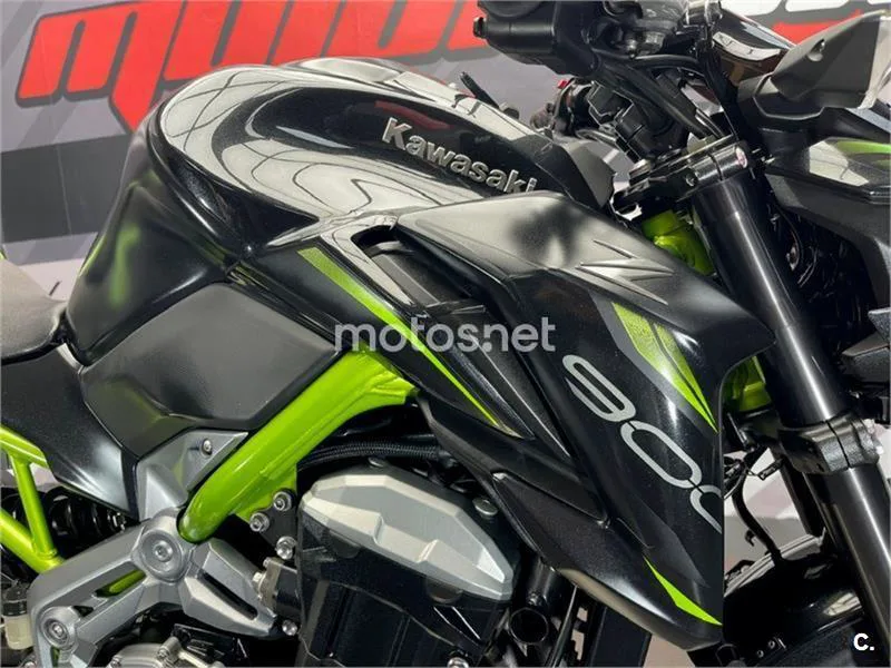 Kawasaki Z900 – Vista 10