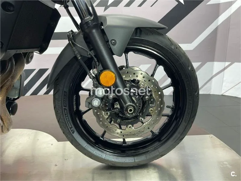 Yamaha MT-07 – Vista 17