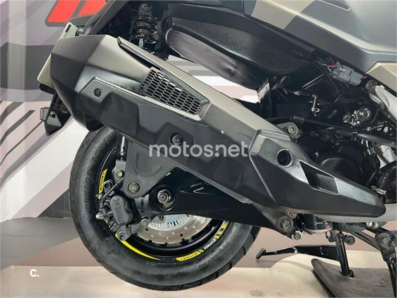 Kymco DTX 350 – Vista 17