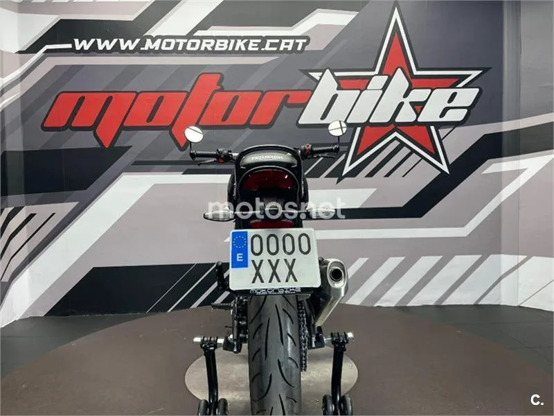 Triumph Speed 400 – Vista 4
