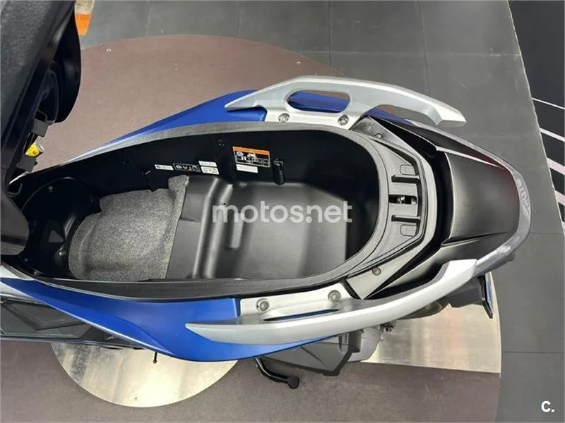 Honda Forza 350 – Vista 15