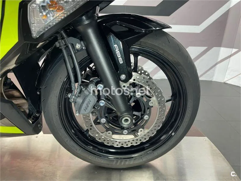Kawasaki Ninja 650 – Vista 16