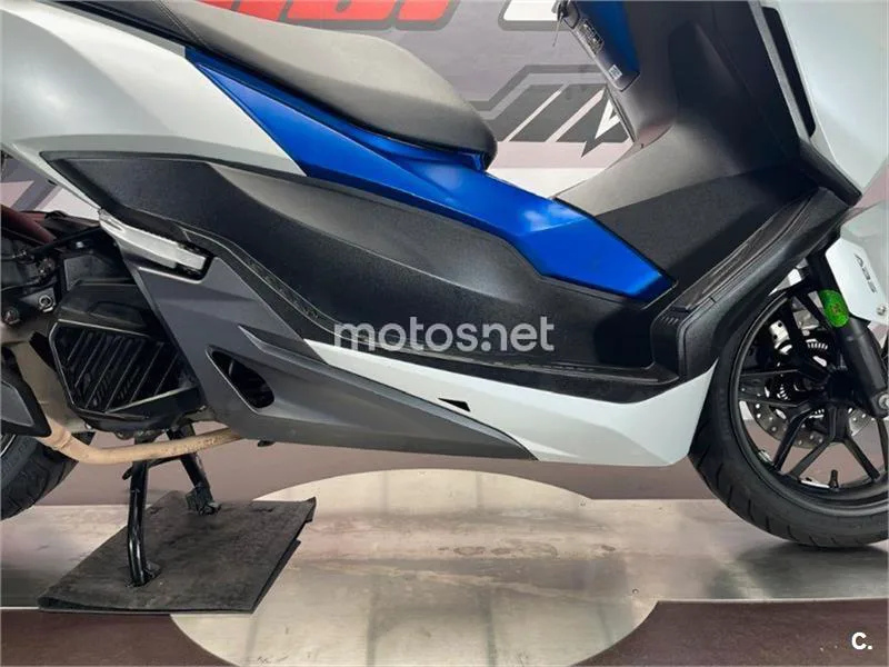 Honda Forza 125 – Vista 10