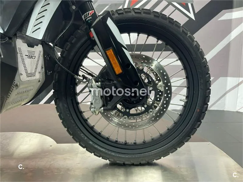 KTM 790 – Vista 13
