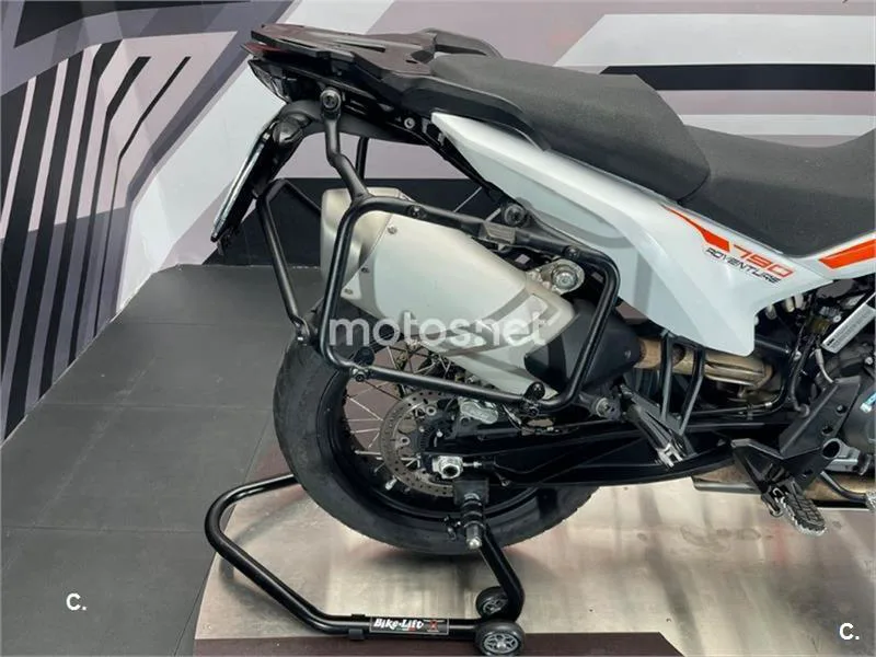 KTM 790 – Vista 15