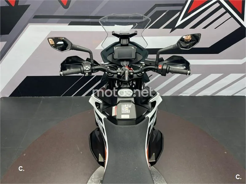 KTM 790 – Vista 9