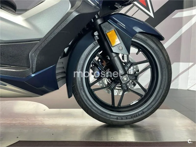 Honda Forza – Vista 12