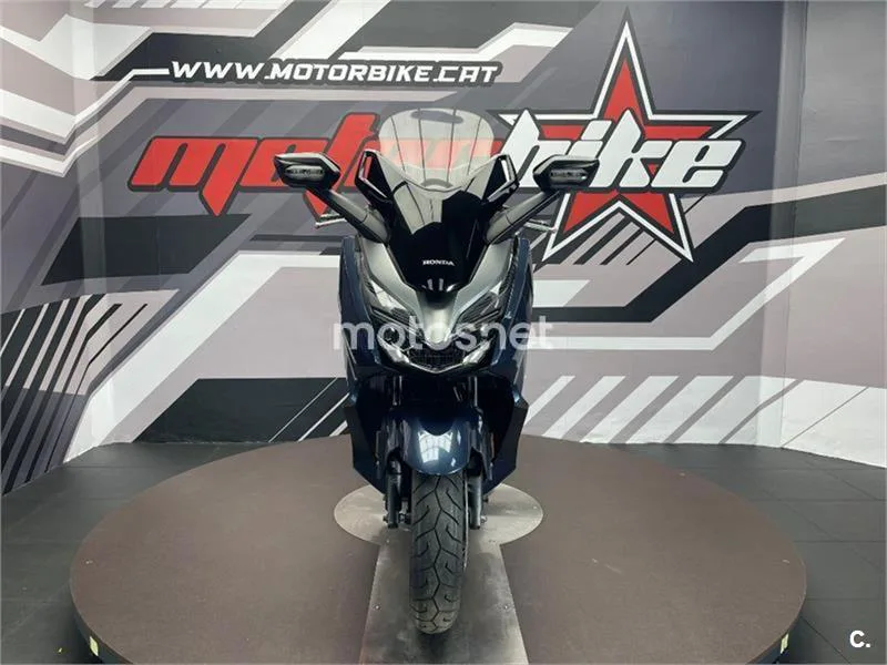 Honda Forza – Vista 3