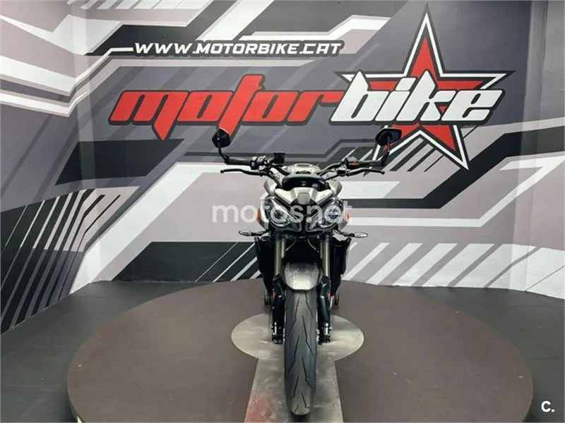 Triumph Street Triple 765 – Vista 3