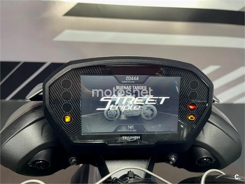 Triumph Street Triple 765 – Vista 6