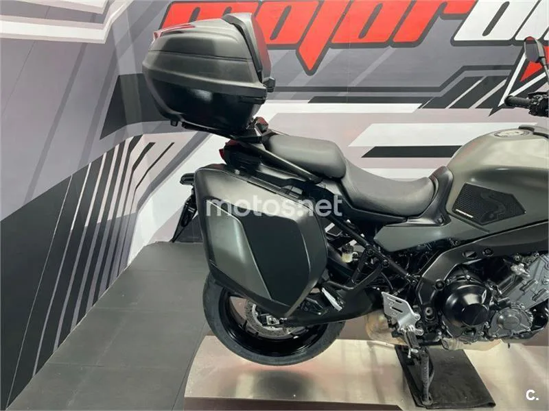 Yamaha Tracer 9 – Vista 16