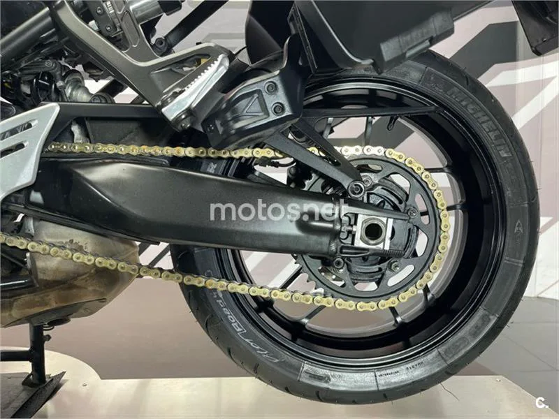 Yamaha Tracer 9 – Vista 28
