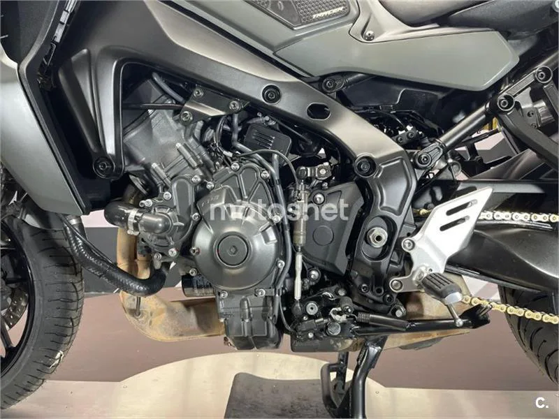 Yamaha Tracer 9 – Vista 29