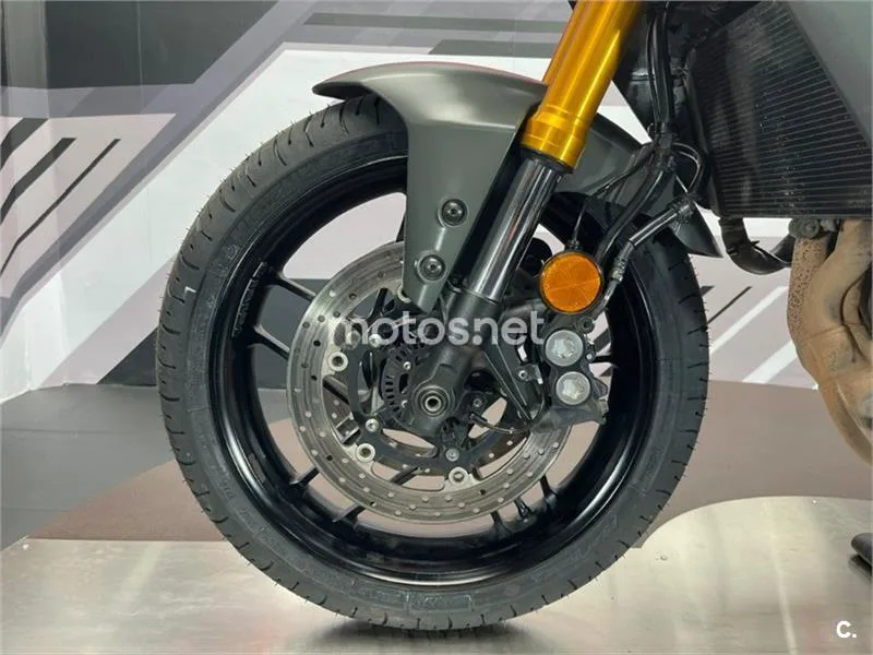 Yamaha Tracer 9 – Vista 30