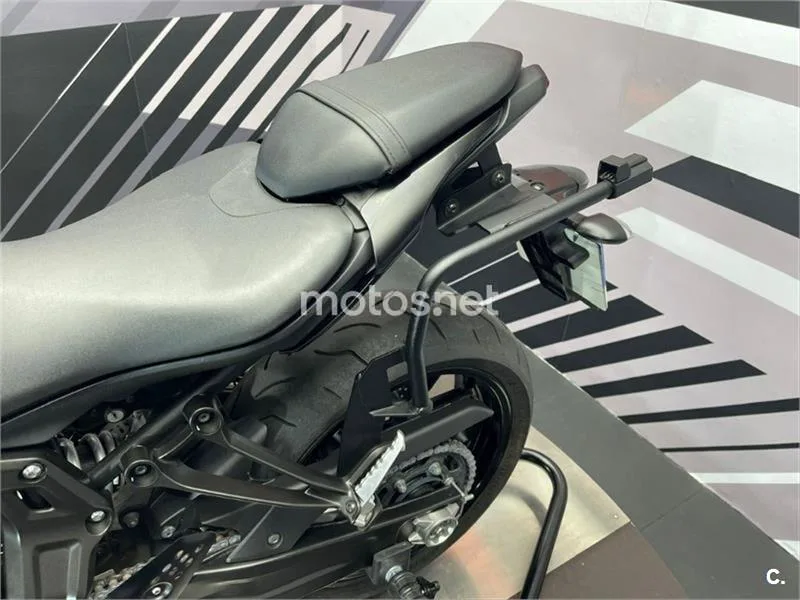 Yamaha MT-07 – Vista 15