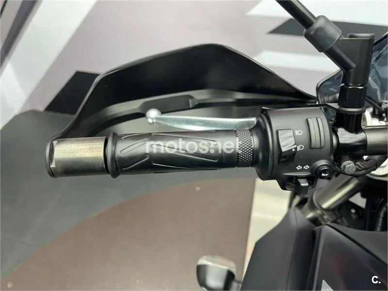 Yamaha MT-07 – Vista 8