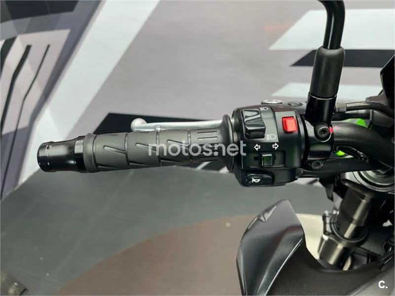 Kawasaki Z900 – Vista 7