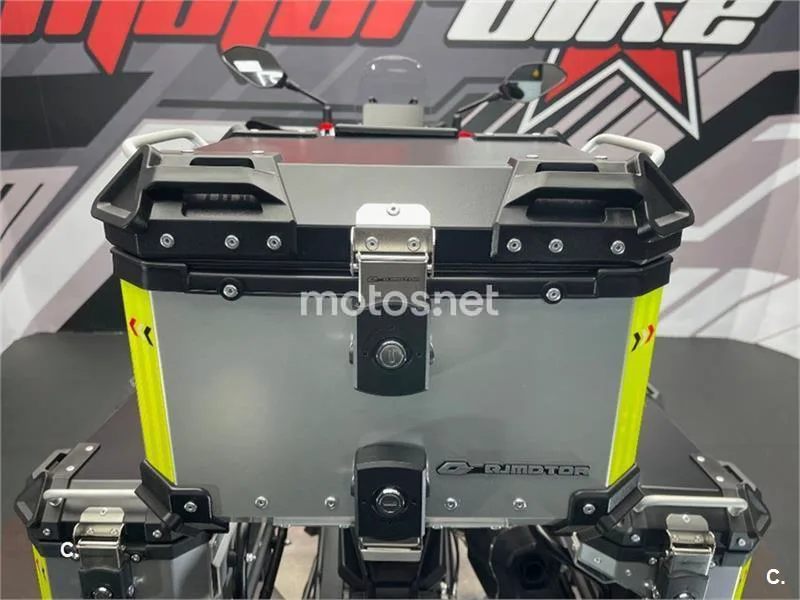 QJ Motor SRT 600 SX – Vista 8