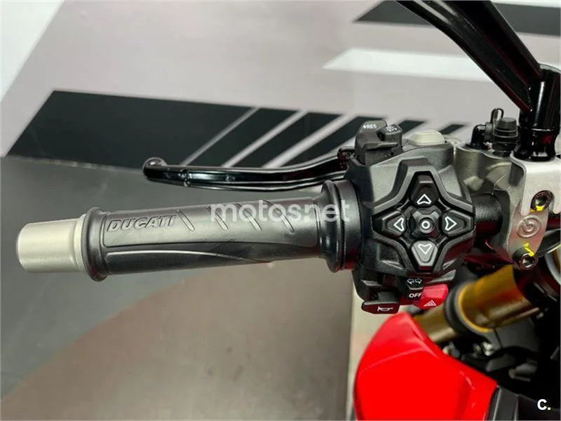 Ducati Streetfighter V2 – Vista 11