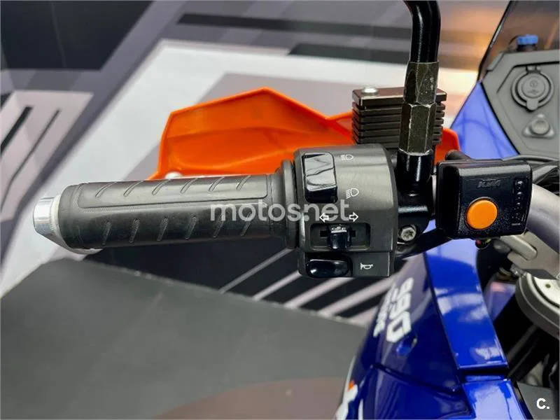 KTM 990 Adventure – Vista 8
