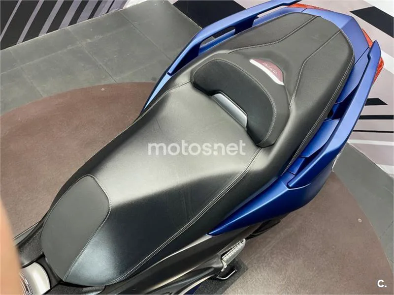 Yamaha XMAX 300 – Vista 14