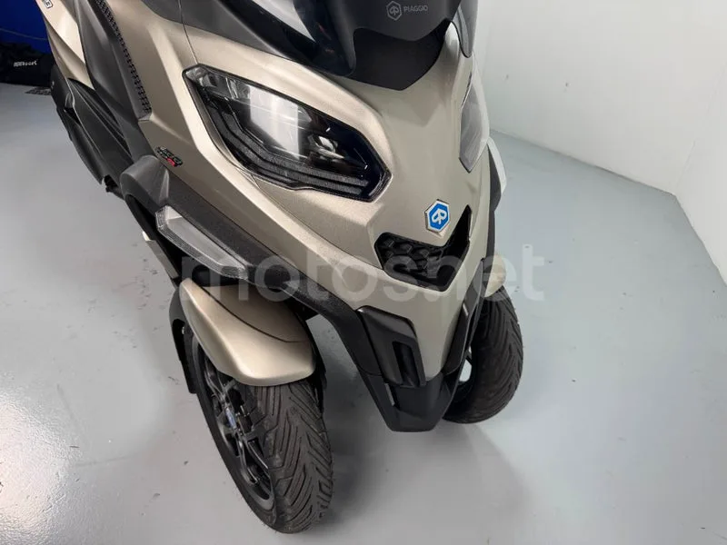 Piaggio MP3 - Vista 14