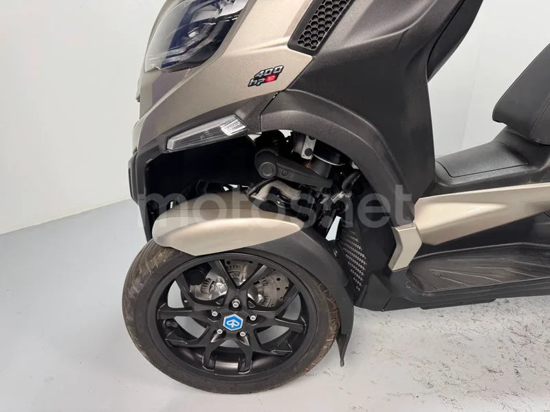 Piaggio MP3 - Vista 18