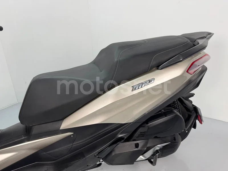 Piaggio MP3 - Vista 19