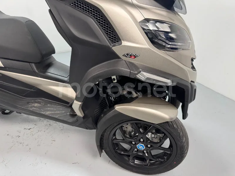 Piaggio MP3 - Vista 6