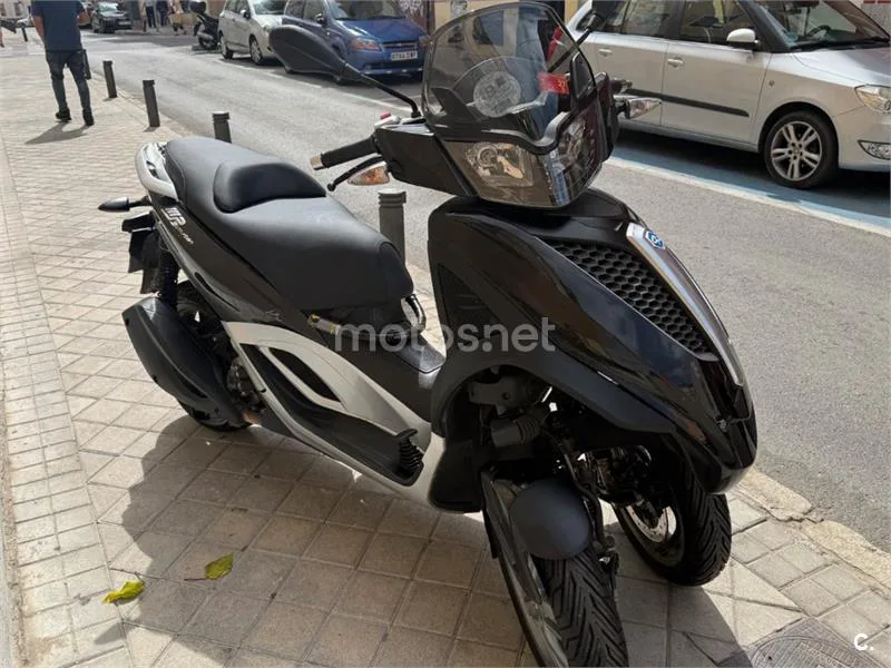 Piaggio MP3 Yourban 300 LT Sport – Vista 5