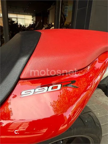 MV Agusta Brutale 990 R – Vista 17