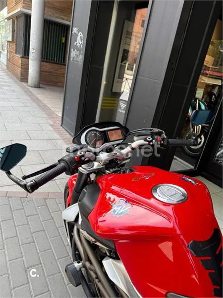 MV Agusta Brutale 990 R – Vista 20