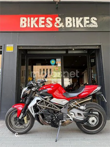 MV Agusta Brutale 990 R – Vista 4