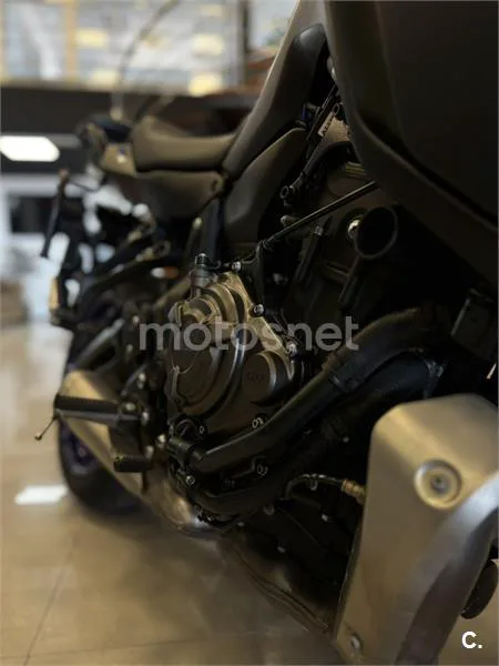 Yamaha MT-07 – Vista 9