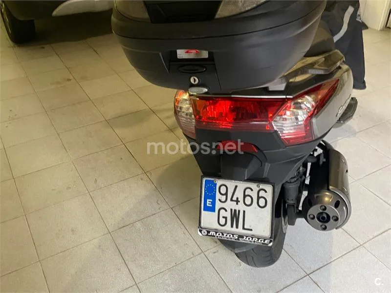 Kymco Super Dink 125 – Vista 6