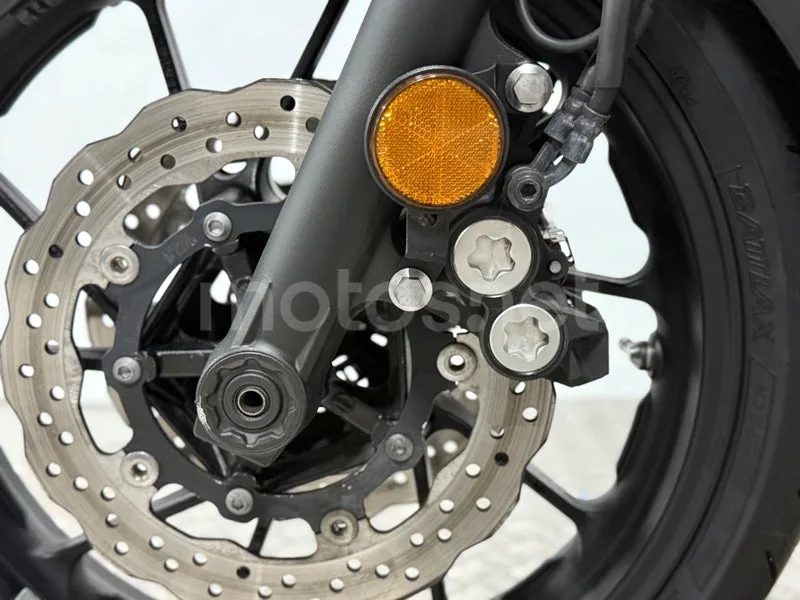 Yamaha XSR700 - Vista 13