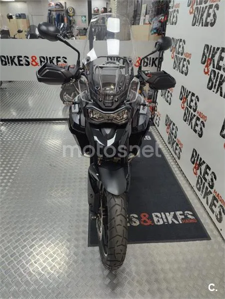 Triumph Tiger 900 – Vista 7